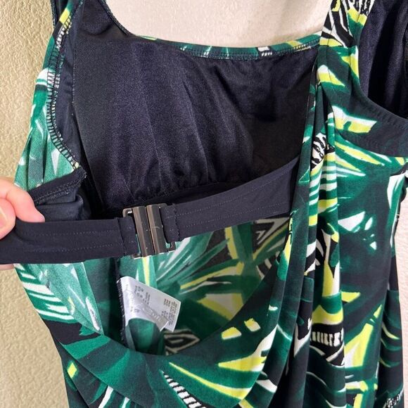 MagicSuit Tankini Swim Top Womens US Size 10 Green Tropical Built In Bra Draped - Picture 4 of 10